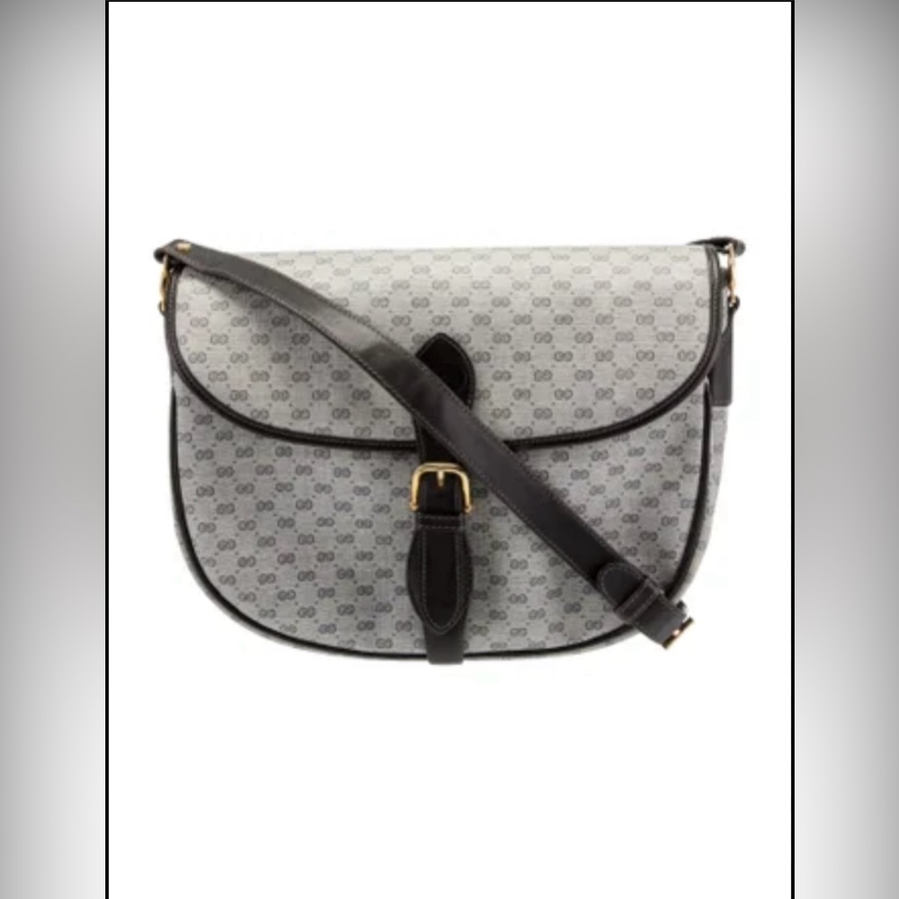 Gucci
Micro GG Monogram Messenger Bag Vintage